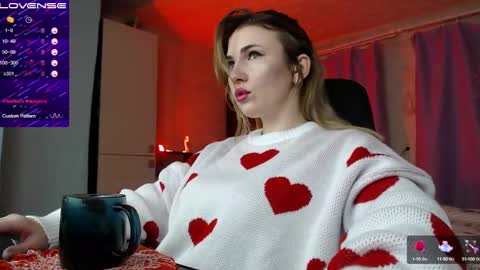 Snapshot of danielacooperx chatting on 02.17.25 Daniela Cooper online show from 02.17.25