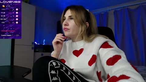 Snapshot of danielacooperx chatting on 02.20.25 Daniela Cooper online show from 02.20.25