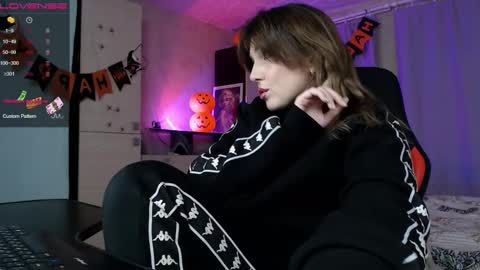 Snapshot of danielacooperx chatting on 11.05.25 Daniela Cooper online show from 11.05.25