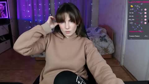 Snapshot of danielacooperx chatting on 11.22.25 Daniela Cooper online show from 11.22.25