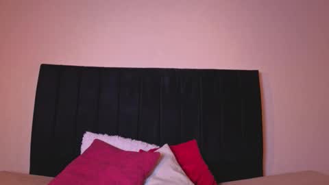 Snapshot of danielamonroe chatting on 01.10.26 danielamonroe online show from 01.10.26