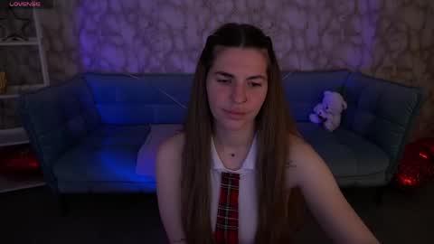 danielareign online show from 04.25.26