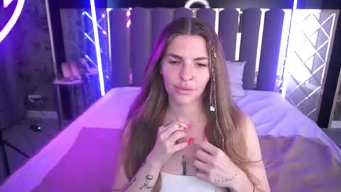 Snapshot of danielareign chatting on 06.16.26 danielareign online show from 06.16.26