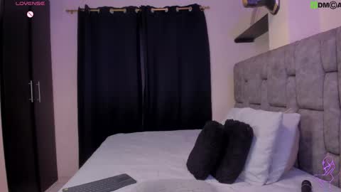 Snapshot of danielasexya chatting on 05.19.26 danielasexya online show from 05.19.26