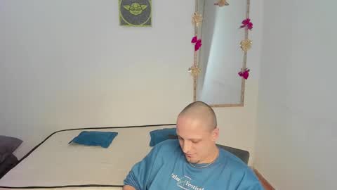 danielfiestaa online show from 12.03.24