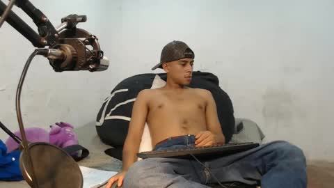 danielitopapii online show from 12.18.24