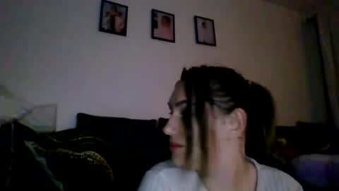 Snapshot of danielle2015 chatting on 03.07.25 Your Wet Dream NEW Tight online show from 03.07.25