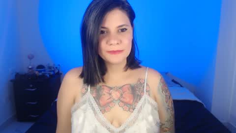 daniellerain online show from 02.02.25