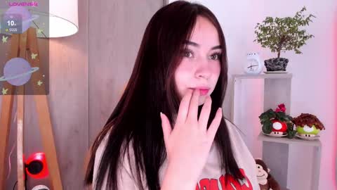 Danielle Rose online show from 02.18.25