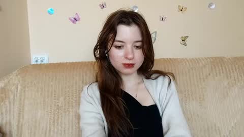 Mia online show from 05.04.26