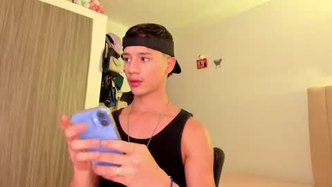 Snapshot of daniels_cruz chatting on 02.24.25 Daniels Cruz online show from 02.24.25