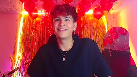 Snapshot of daniels_devil chatting on 09.30.25 daniels online show from 09.30.25