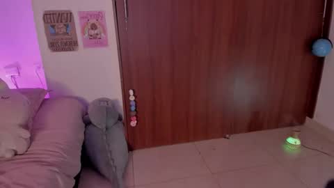 Snapshot of danii_boobs chatting on 11.08.25 danii_boobs online show from 11.08.25