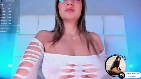 Danii  online show from 10.22.25