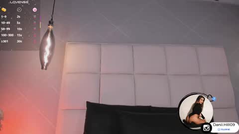 Snapshot of danii_hill chatting on 02.12.26 Danii online show from 02.12.26