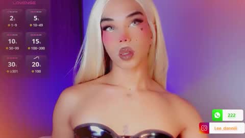 Snapshot of daniilee_ chatting on 02.15.26 DANNI LEE online show from 02.15.26