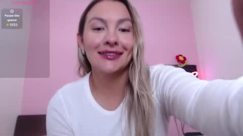 Snapshot of danika_bellaa chatting on 07.13.26 K A R O L online show from 07.13.26