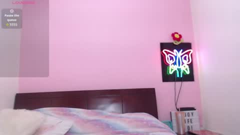 Snapshot of danika_bellaa chatting on 08.05.26 K A R O L online show from 08.05.26