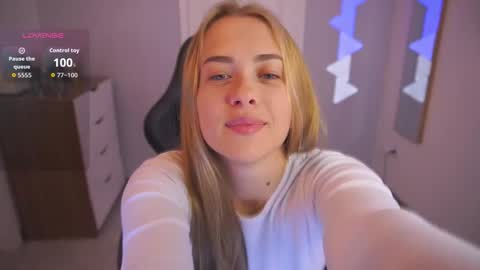 Snapshot of danikadillan chatting on 11.21.25 Hi my name is Anna. Please say hello I like to chat with you. If u have request use Tip option .Thank you online show from 11.21.25