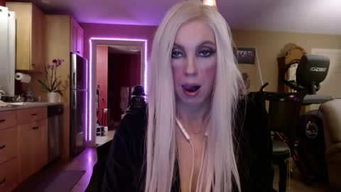 DanikaWhite69 online show from 03.05.25