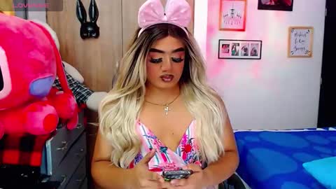 danipein online show from 12.15.25