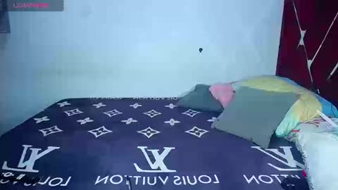 danisabrownn online show from 09.17.25