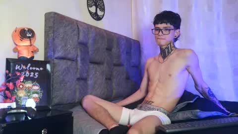 Snapshot of dann_brown chatting on 02.19.25 Dann Brown online show from 02.19.25