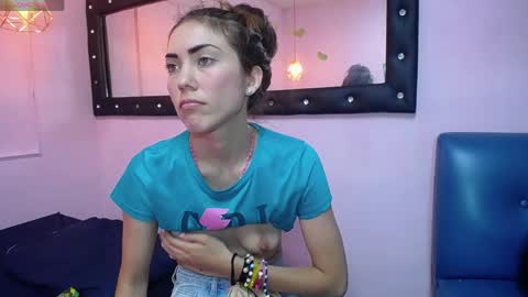 Snapshot of danna7cute chatting on 04.11.26 danna7cute online show from 04.11.26