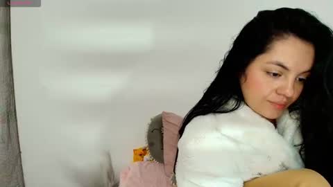 Snapshot of danna_1111 chatting on 09.14.25 danna online show from 09.14.25