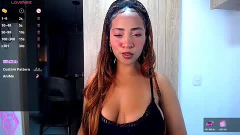 Snapshot of danna__ross chatting on 01.09.26 Danna Ross online show from 01.09.26