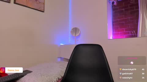 Snapshot of danna_lovs chatting on 02.12.25 Danna Lovs online show from 02.12.25