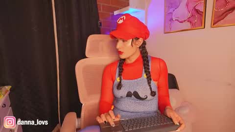 Snapshot of danna_lovs chatting on 10.31.25 Danna Lovs online show from 10.31.25