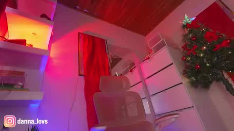 Snapshot of danna_lovs chatting on 11.20.25 Danna Lovs online show from 11.20.25