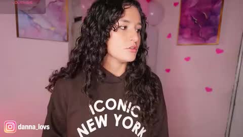 Danna Lovs online show from 02.16.26