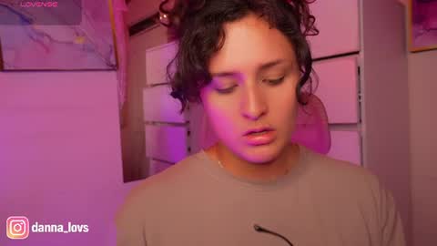 Danna Lovs online show from 06.08.26