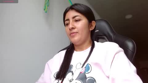 Snapshot of danna_peterson chatting on 10.29.25 Danna online show from 10.29.25