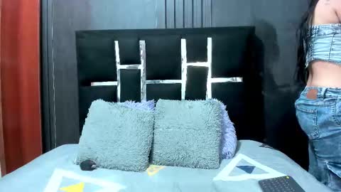 Danna online show from 10.22.25