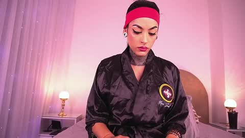 Danna Berlin  online show from 11.12.25