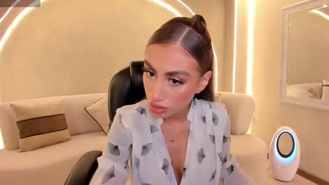 Snapshot of dannacruz_ chatting on 09.15.25 Danna Cruz online show from 09.15.25