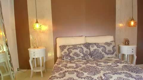 Snapshot of dannadoll69 chatting on 10.23.25 Dannamunoz130 online show from 10.23.25