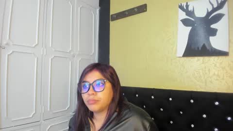 Snapshot of dannagarza chatting on 02.06.25 Danna Garza online show from 02.06.25