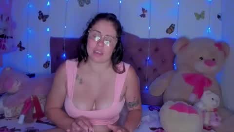 Danna Sofia jeins online show from 04.11.26