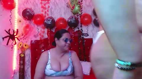 Snapshot of dannalanegra2 chatting on 10.13.25 dannalanegra2 online show from 10.13.25
