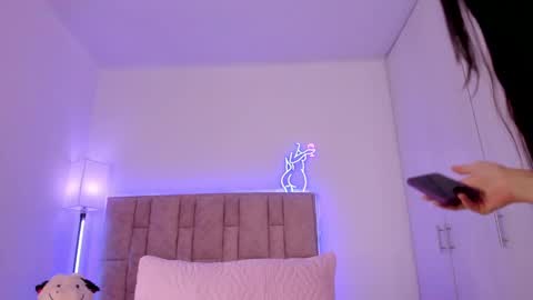 Snapshot of dannate1 chatting on 02.16.25 danna online show from 02.16.25