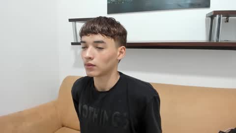 Snapshot of danniels_sweet chatting on 12.30.24 danniels_sweet online show from 12.30.24