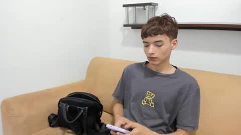 Snapshot of danniels_sweet chatting on 01.02.25 danniels_sweet online show from 01.02.25