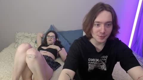 Snapshot of danny_and_ellen chatting on 02.12.26 danny and ellen online show from 02.12.26