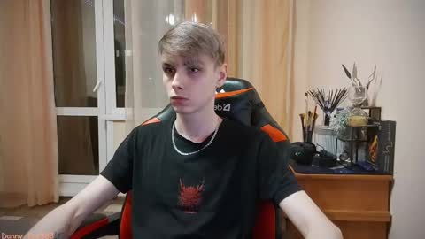 Snapshot of danny_fox888 chatting on 03.10.25 Daniel online show from 03.10.25