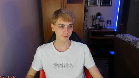 Snapshot of danny_fox888 chatting on 09.09.25 Daniel online show from 09.09.25