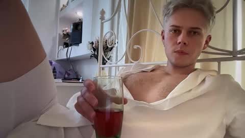 danny online show from 10.17.25